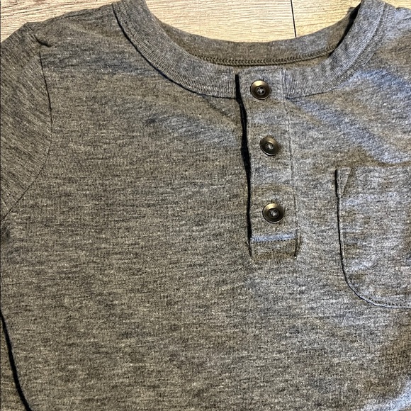 Gray Cat & Jack Pocket Tee - Picture 5 of 5